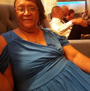 Meet your Posher, Gloria